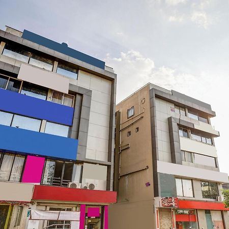 Capital O 80892 Hotel Maple View Naroda Exterior foto