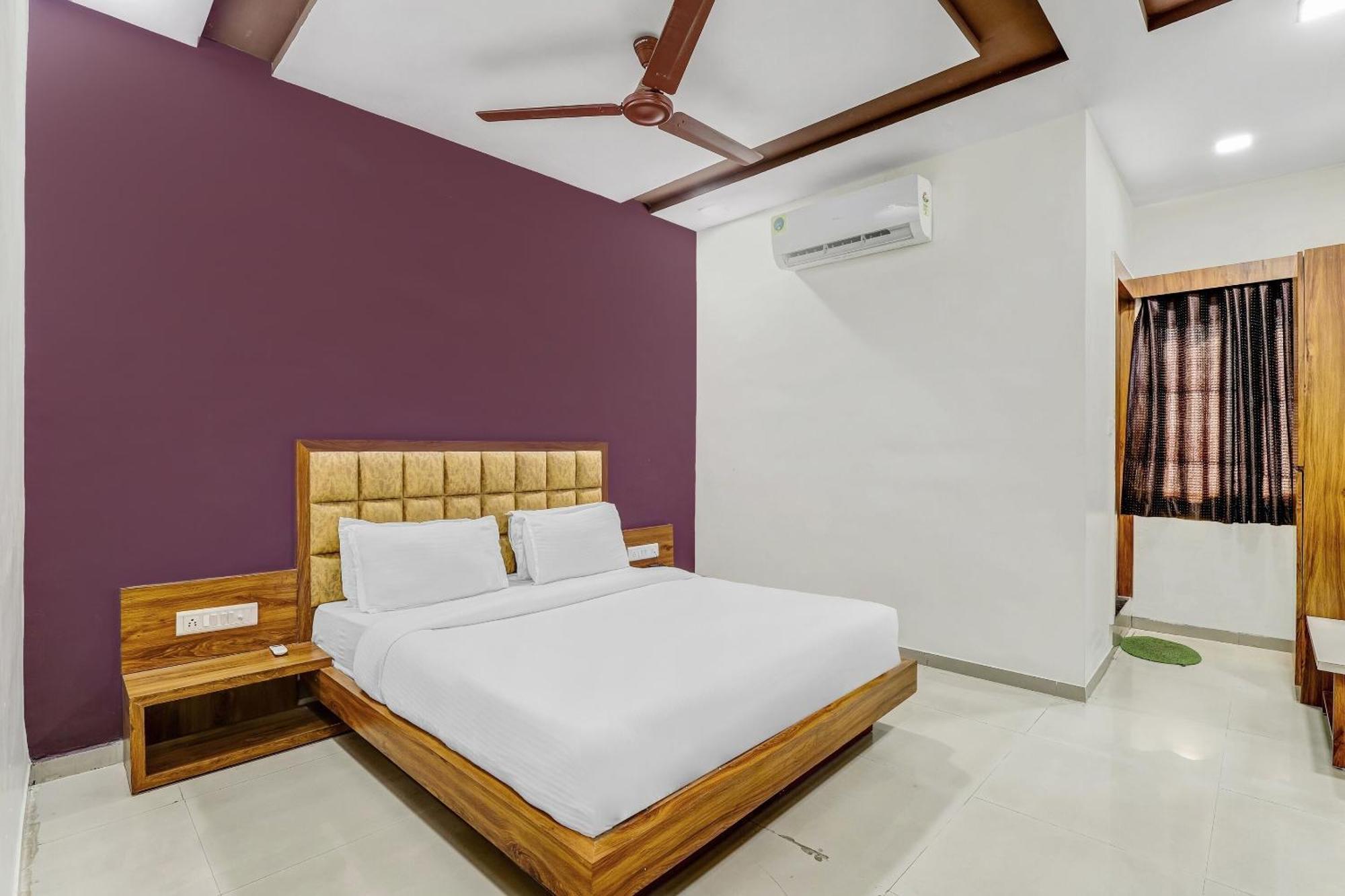 Capital O 80892 Hotel Maple View Naroda Exterior foto