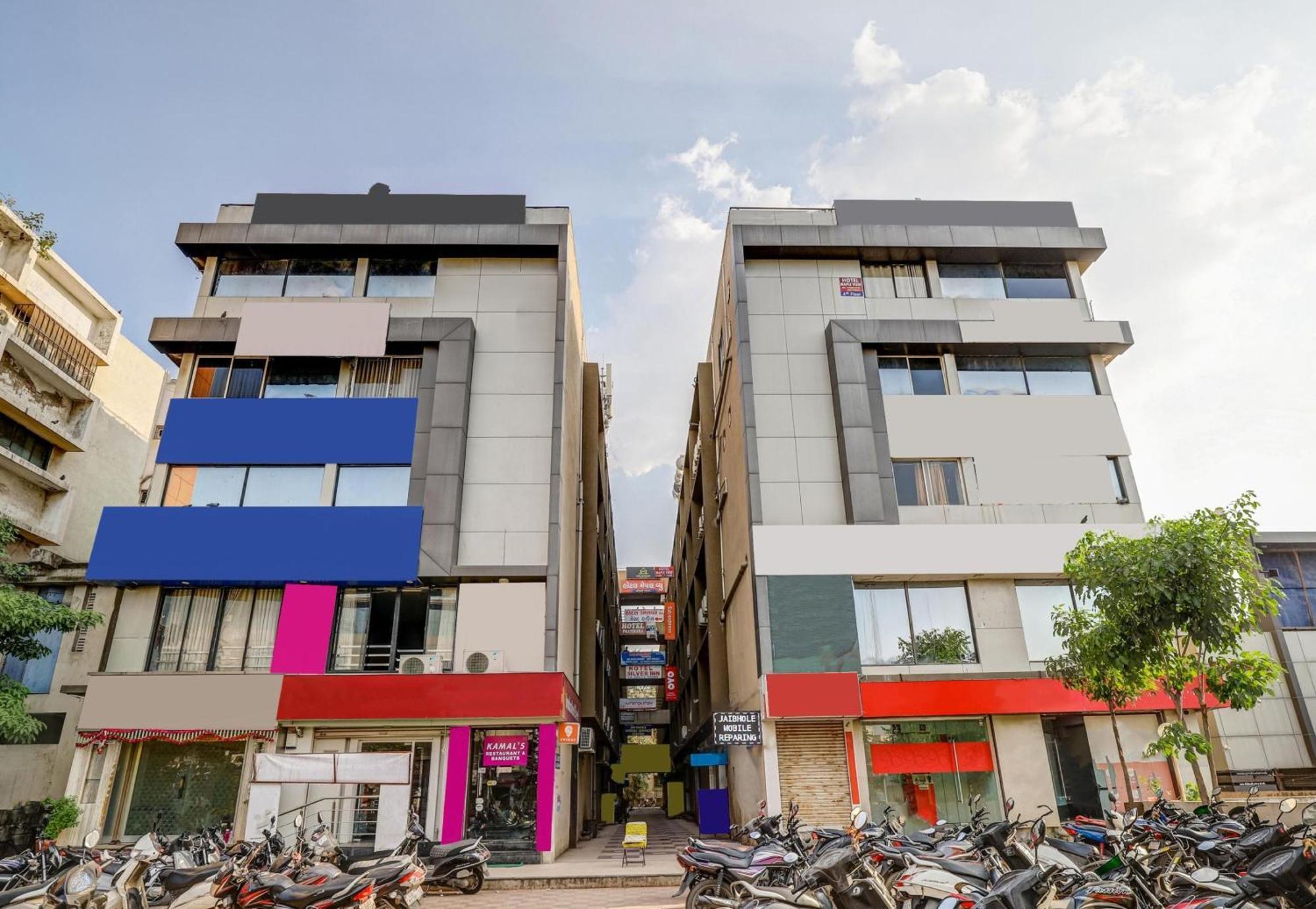 Capital O 80892 Hotel Maple View Naroda Exterior foto