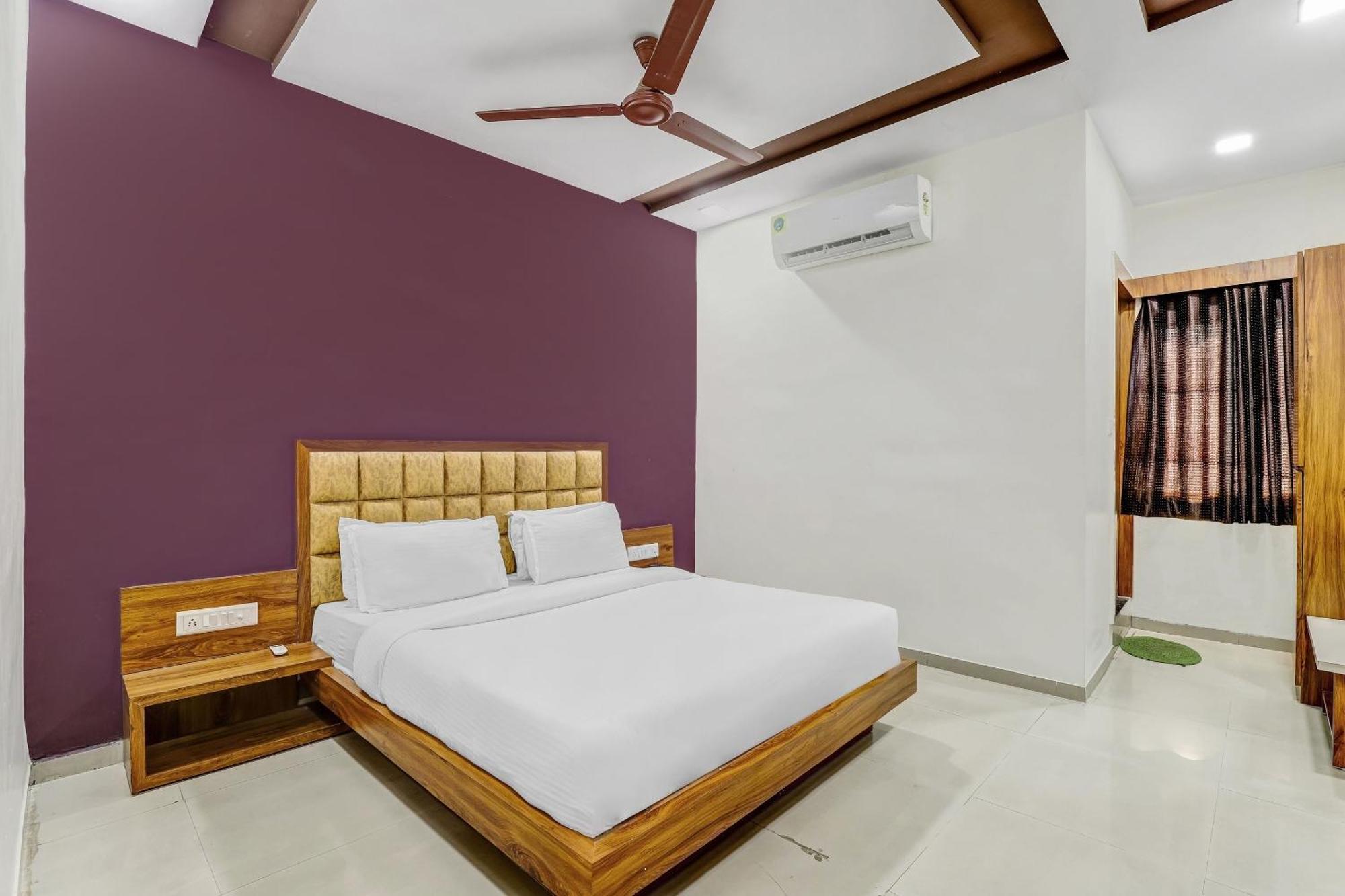 Capital O 80892 Hotel Maple View Naroda Exterior foto
